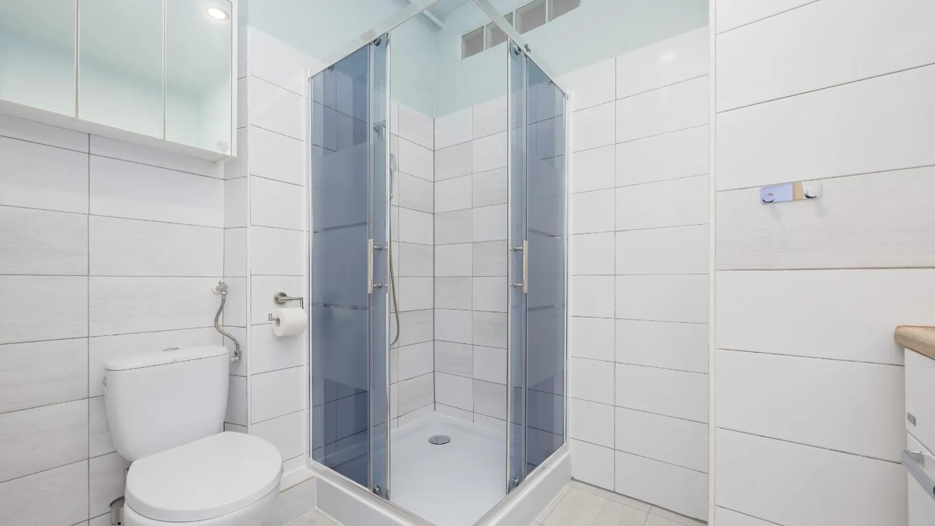 Apartment Near Lazienki Krolewskie W Warszawie By Noclegi Renters Warsaw
