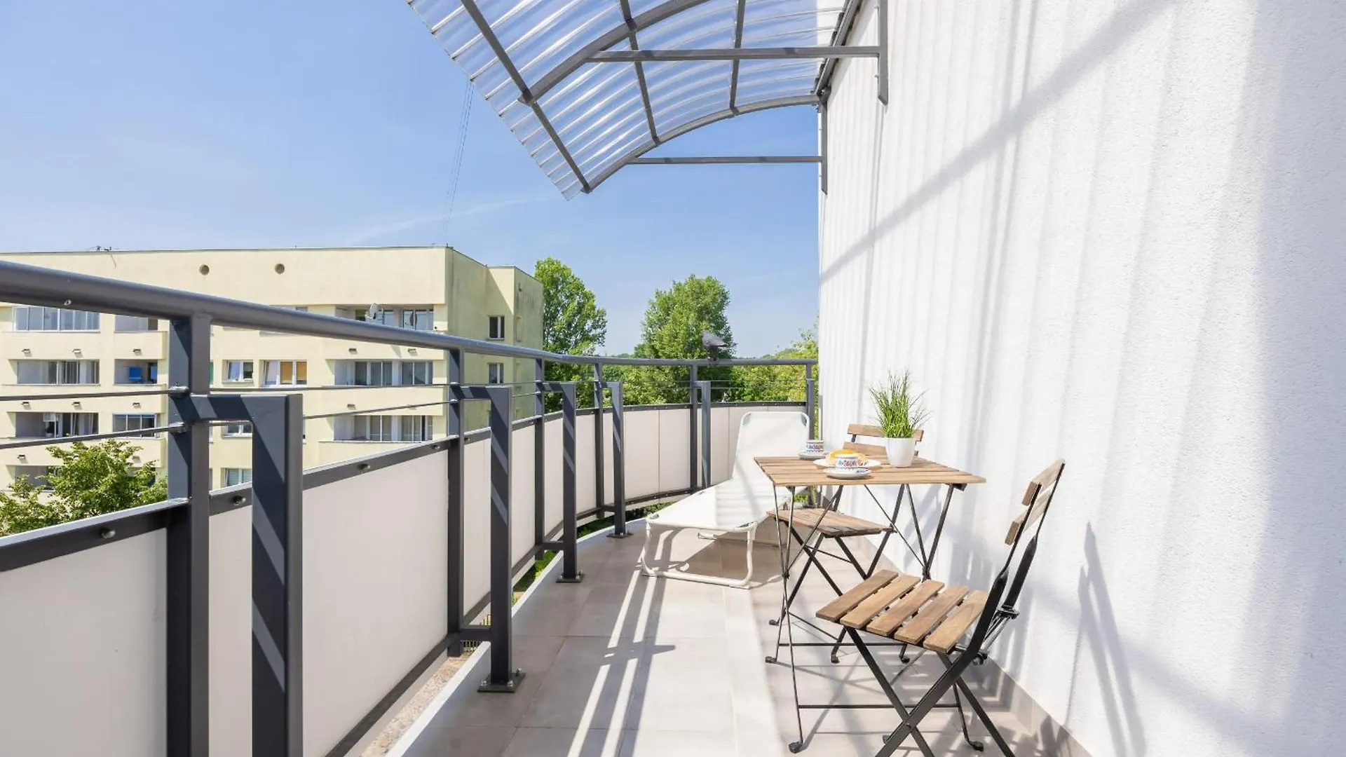 Apartment Near Lazienki Krolewskie W Warszawie By Noclegi Renters Warsaw Poland