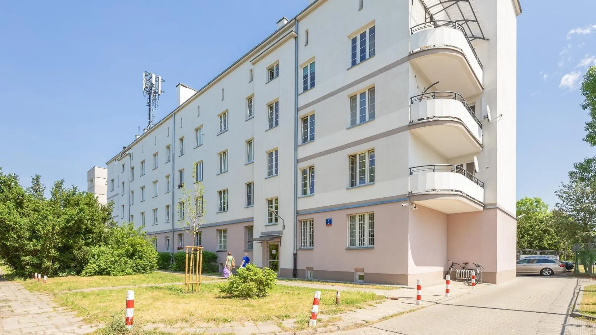 Apartment Near Lazienki Krolewskie W Warszawie By Noclegi Renters Warsaw